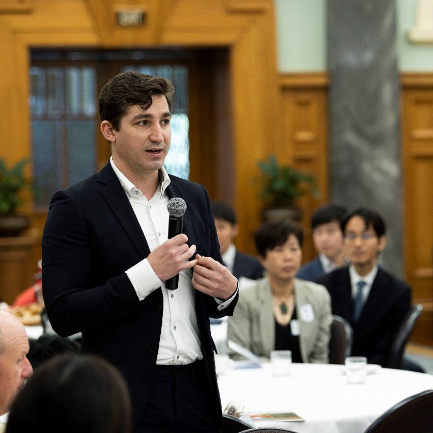 Dean Prendergast, Priority One representative, delivering a speech on Sister City relations at the Global Cities New Zealand Forum.